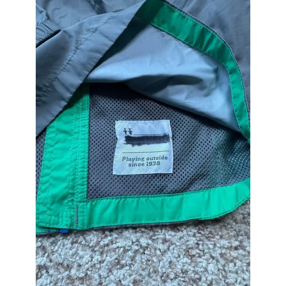 Columbia boys Green & Gray Lightweight Windbreaker jacket, size Small (8)